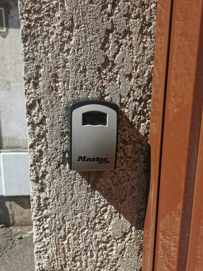 Appartement Pres De La Gare Rer C-Spacieux 4 Pieces Étampes المظهر الخارجي الصورة
